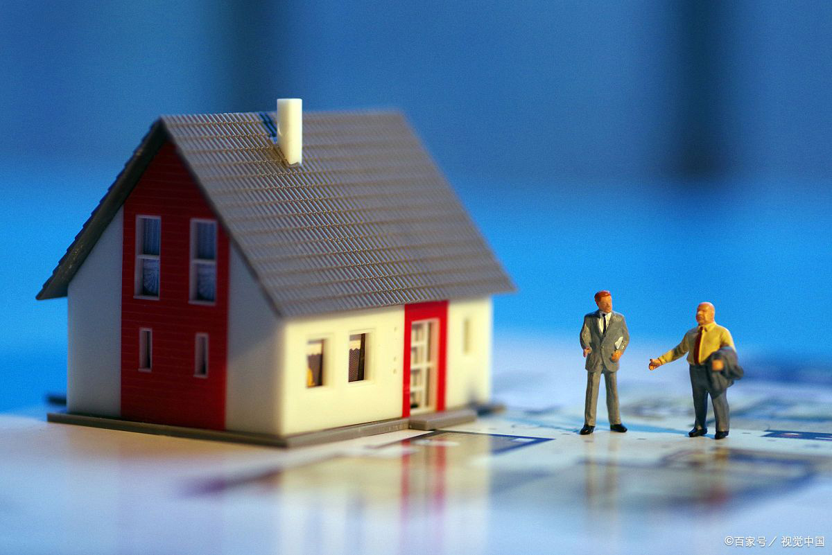 借名买房律师——借名买房出名人也有出资，后出资人出售房屋出名人起诉分割房款纠纷